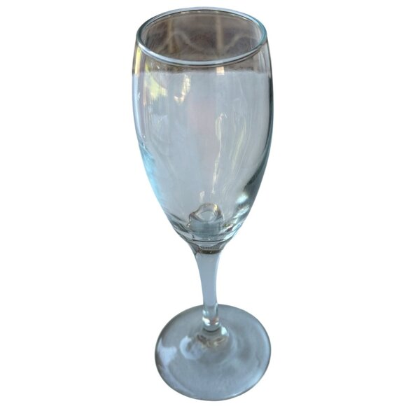 Set of 4 Clear 6 oz. Stemmed Sparkling Wine Drinking Glasses 7.5 Inches Tall - Picture 2 of 8